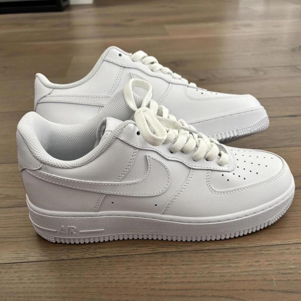 brand new nike air forces🖨️